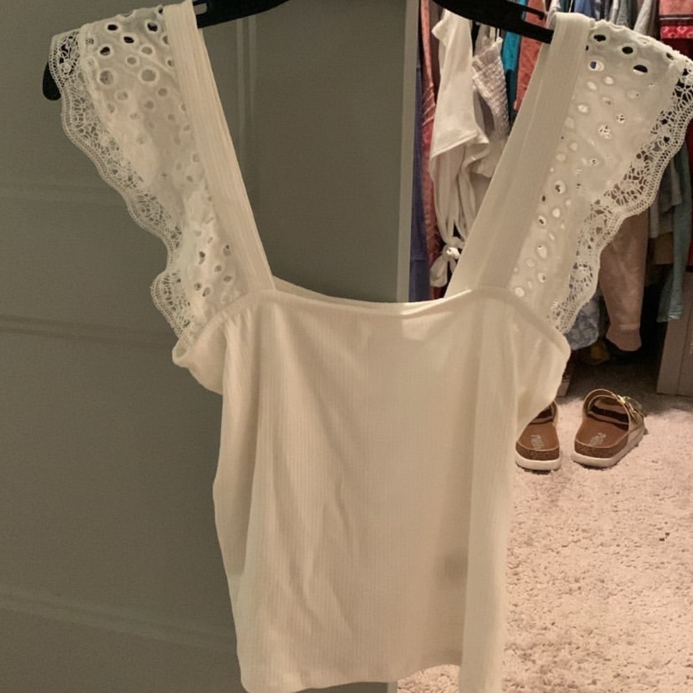 Heirloom brand white ruffle sleeve top. Size XS